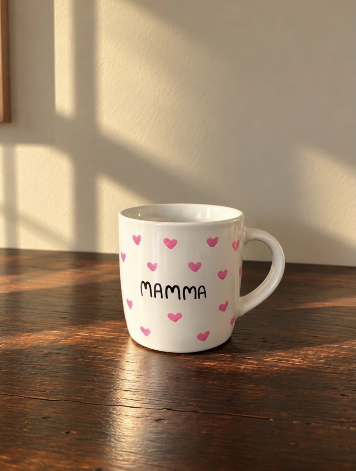 Muggen Mom mug – Rosa hjärtan runt MAMMA